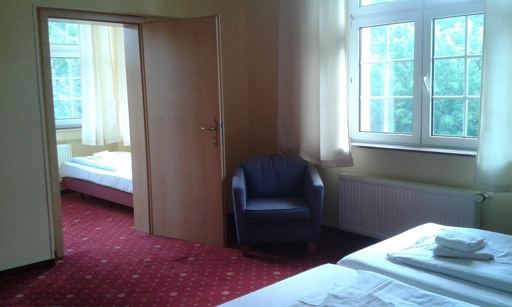 Hotel Stubenberg Gernrode  Oda fotoğraf