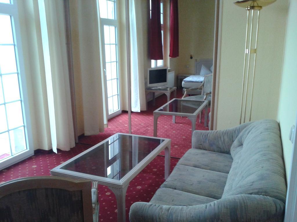 Hotel Stubenberg Gernrode  Oda fotoğraf
