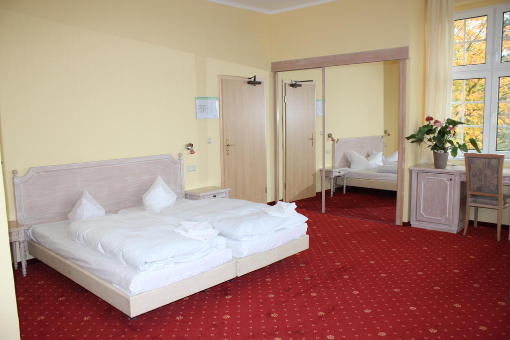 Hotel Stubenberg Gernrode  Oda fotoğraf